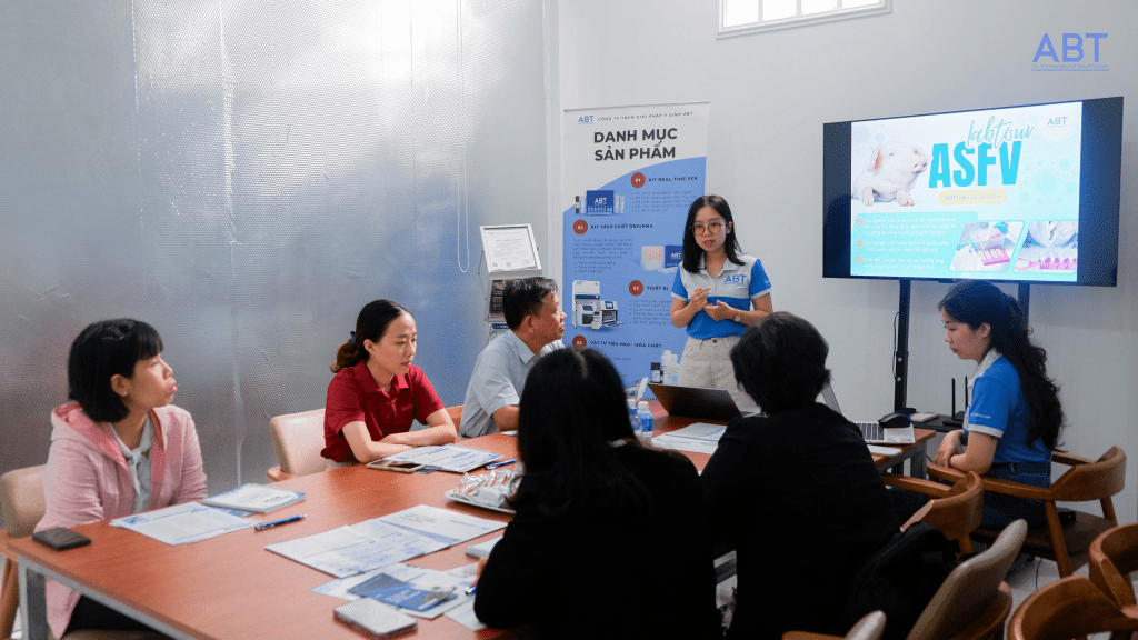 Chia sẻ lý thuyết về ASFV đến các nhà nghiên cứu và chăn nuôi